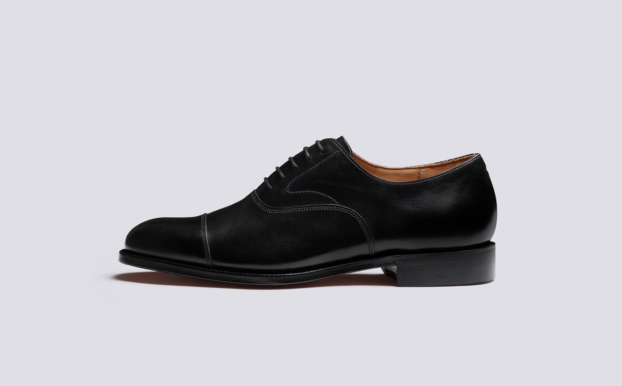 Cambridge Formal Shoes for Men in Black Leather Grenson