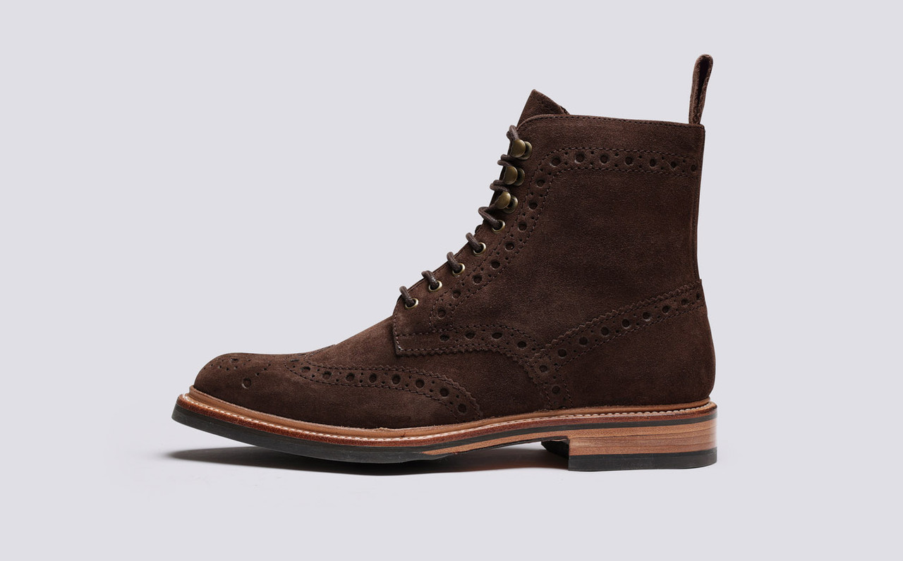 Fred | Mens Brogue Boots in Dark Brown 
