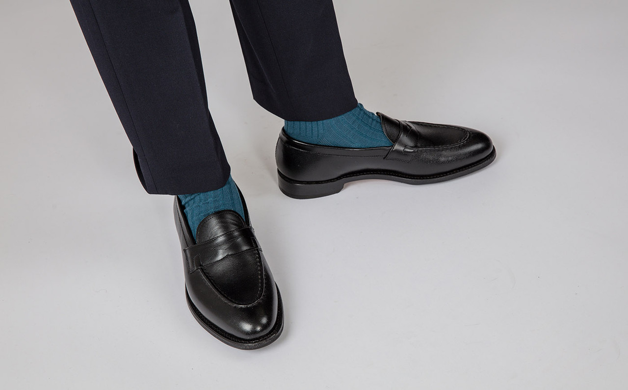 Lloyd | Loafers in Black with Rubber Grips | Grenson