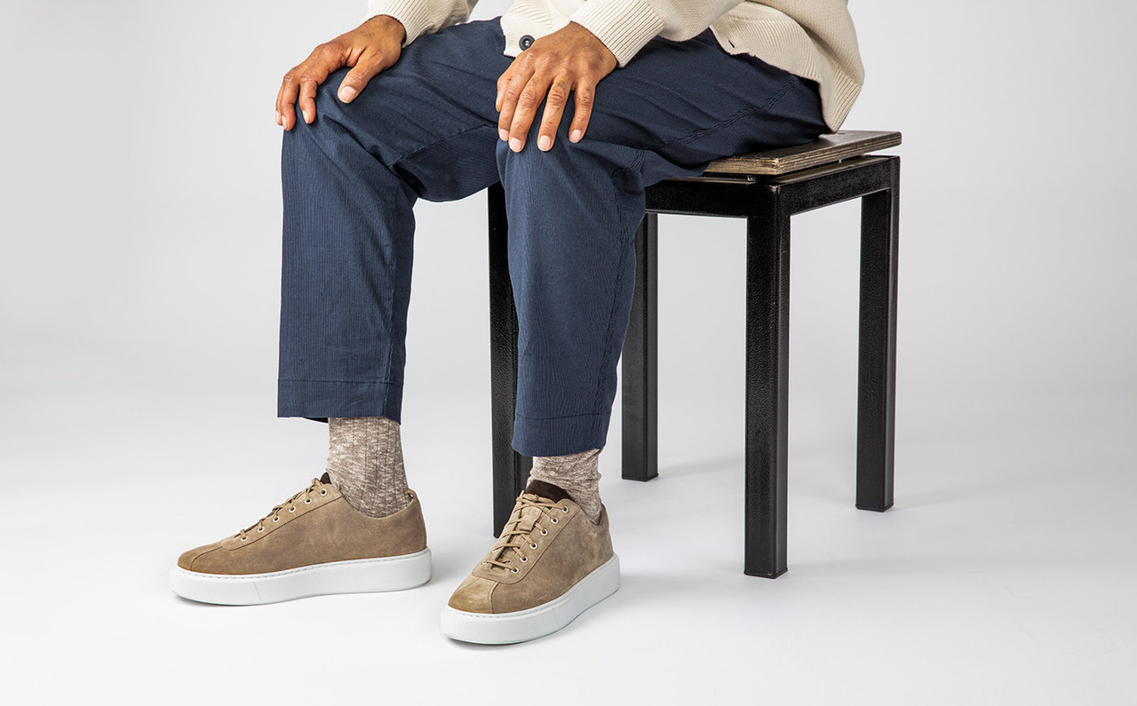 Sneaker 30 | Mens Sneakers in Sand Suede | Grenson