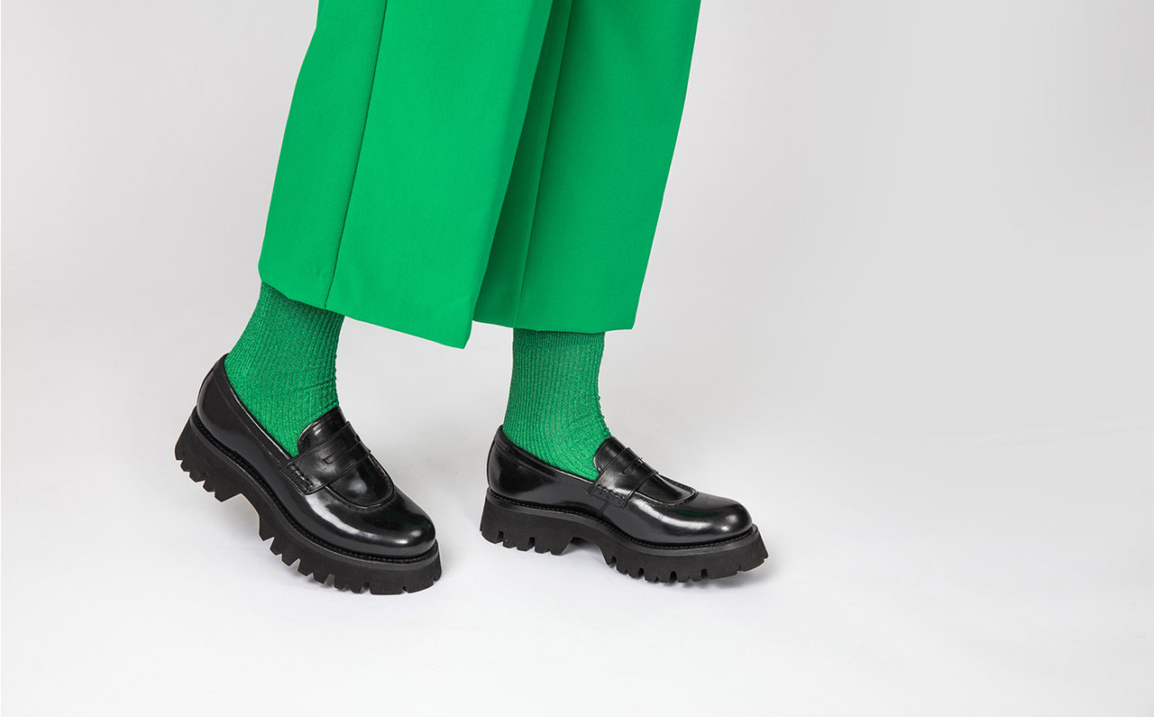 Hattie | Loafers for in Black Colorado Leather | Grenson