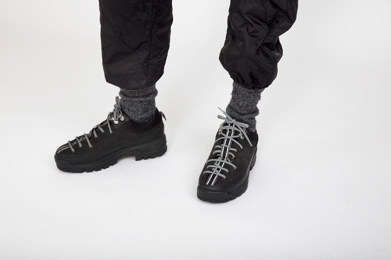 Sneaker 70 Black Shoes for Women on Vibram Sole Grenson