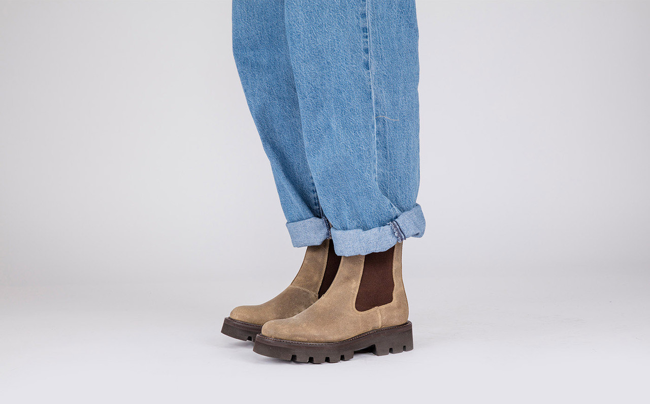 Grenson chelsea discount boots sale