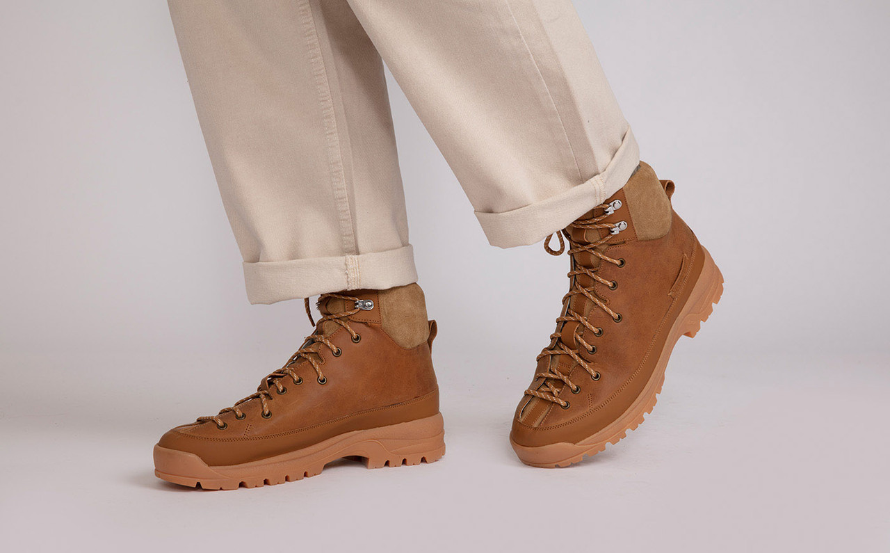 Sneaker 71 Mens Boots in Tan on Vibram Sole Grenson
