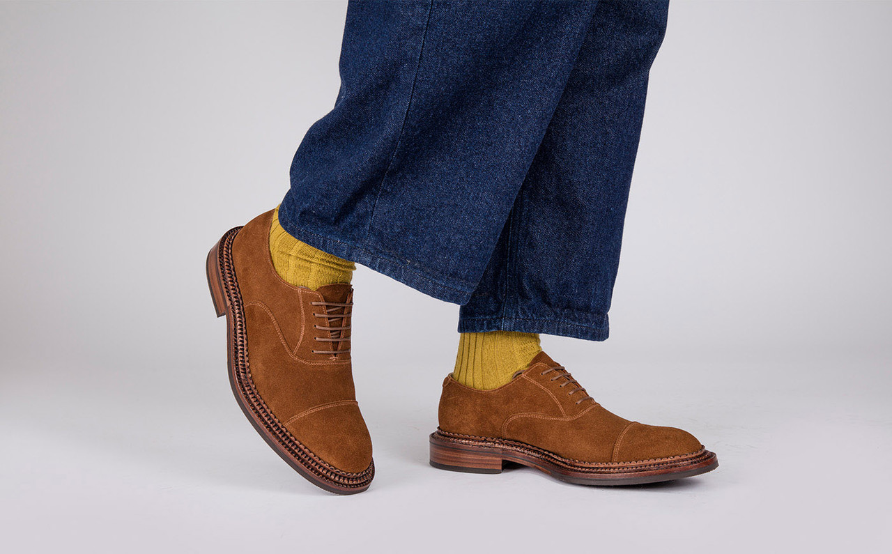 Suede cap outlet toe shoes