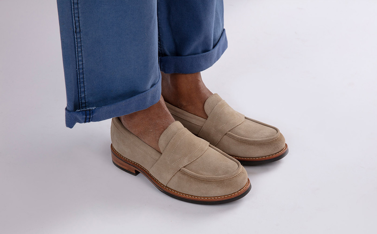 Suede beige top shoes