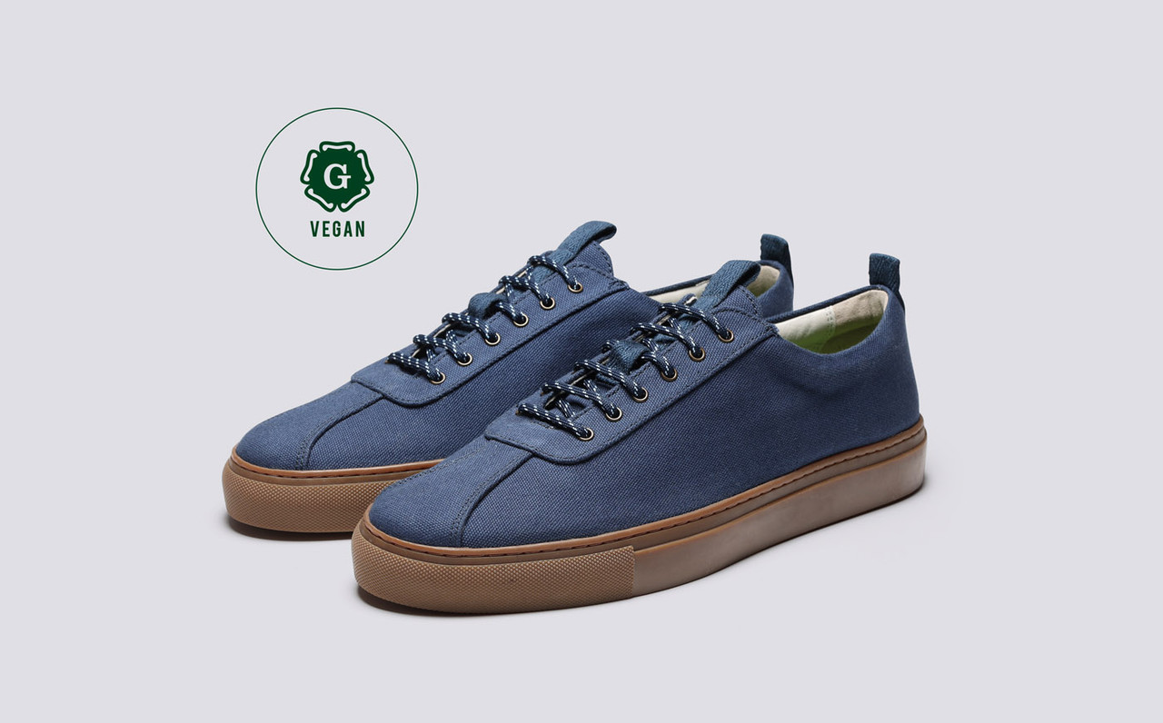 Navy canvas best sale sneakers
