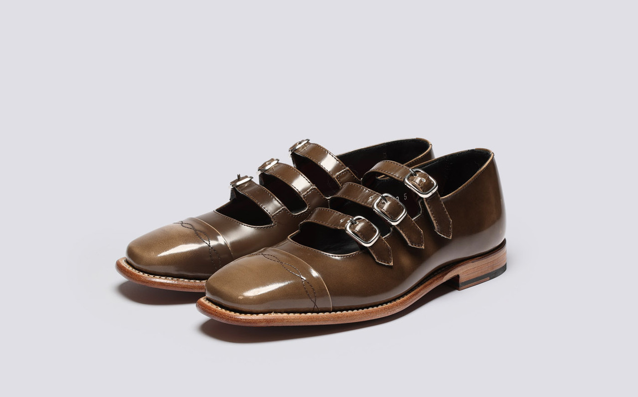 213523_arlen_threequarters_pri