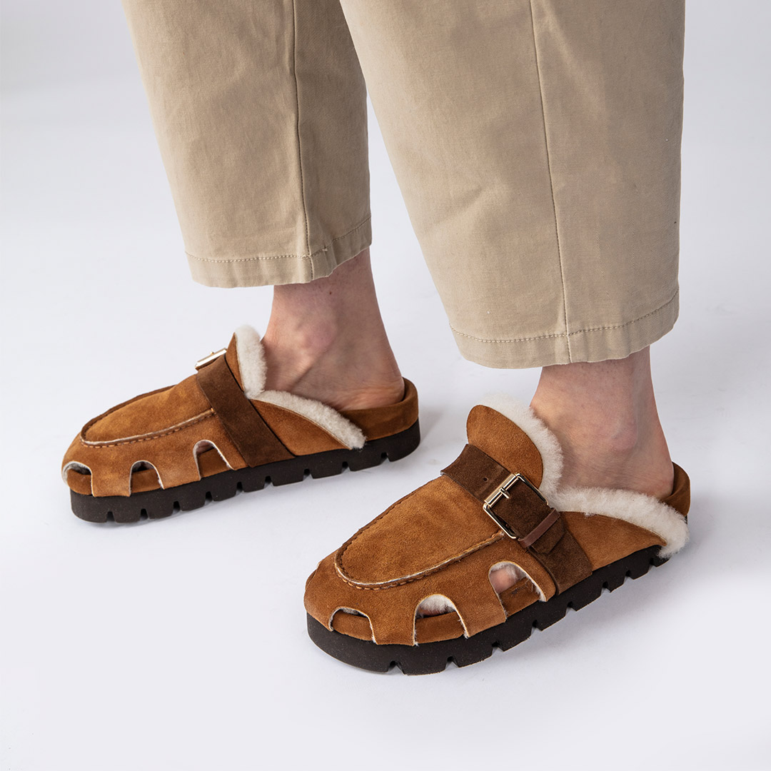 WOMEN'S SANDALS