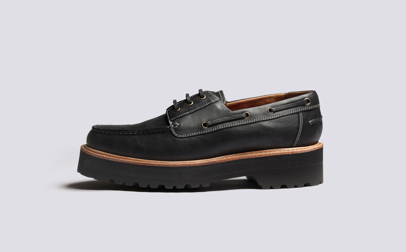 Black leather shop boat shoes womens