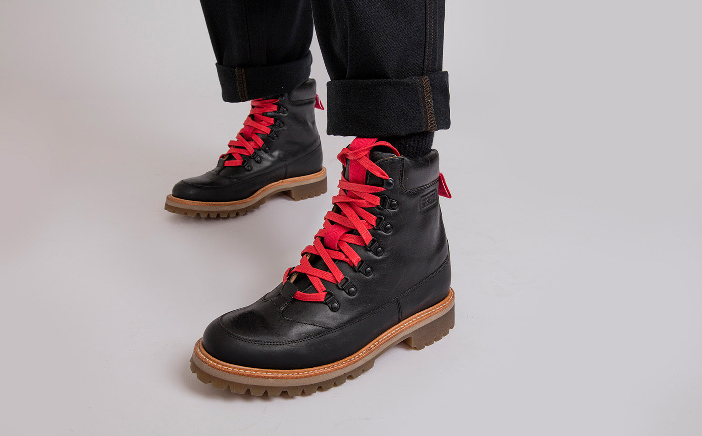 Reid Mens Hiker Boots in Black Leather Grenson