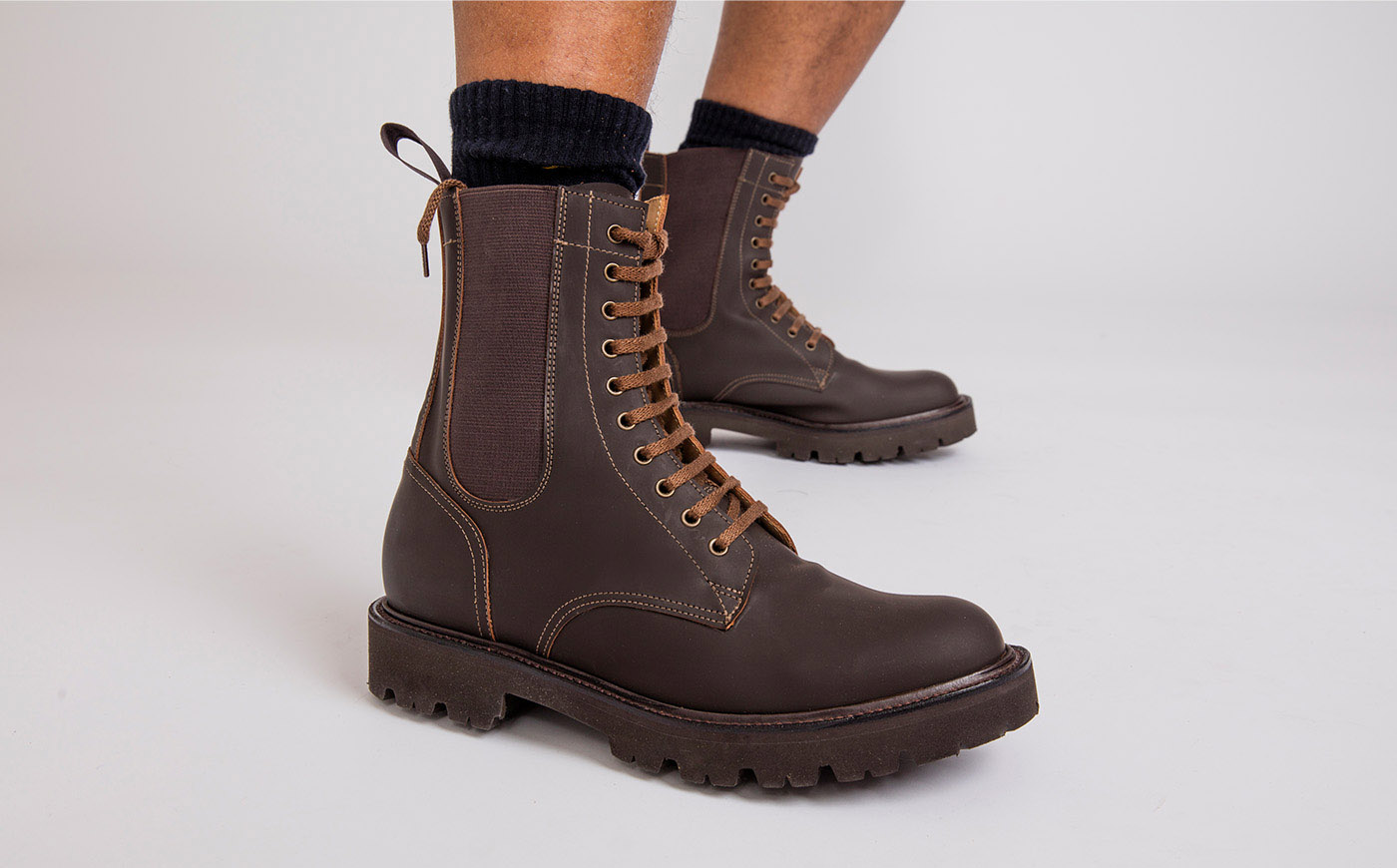 Buckley Mens Boots in Brown Rubberised Leather Grenson