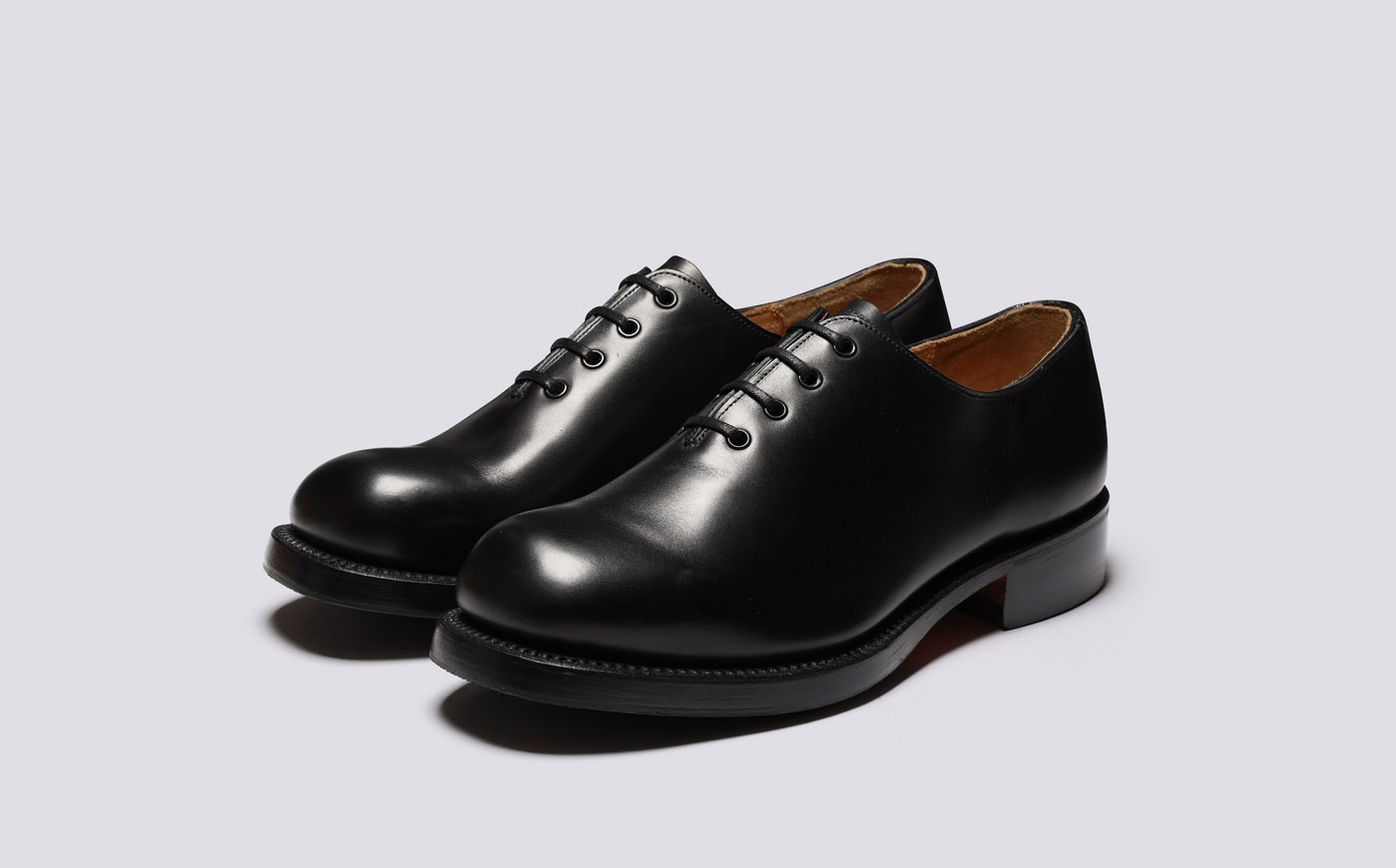 Fairfax | Mens Wholecut Shoes in Black Leather | Grenson