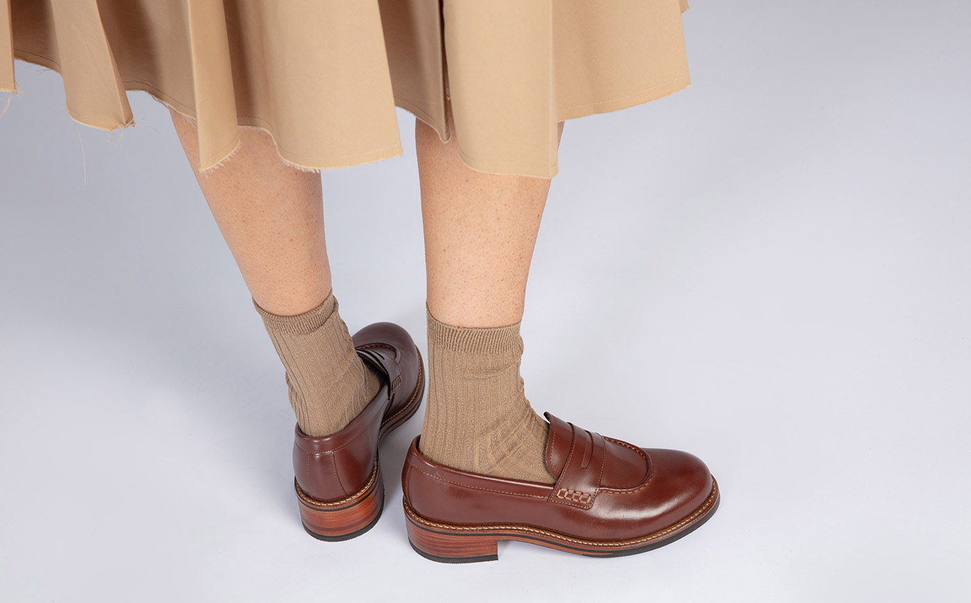 Hattie Womens Loafers in Tan Colorado Leather Grenson