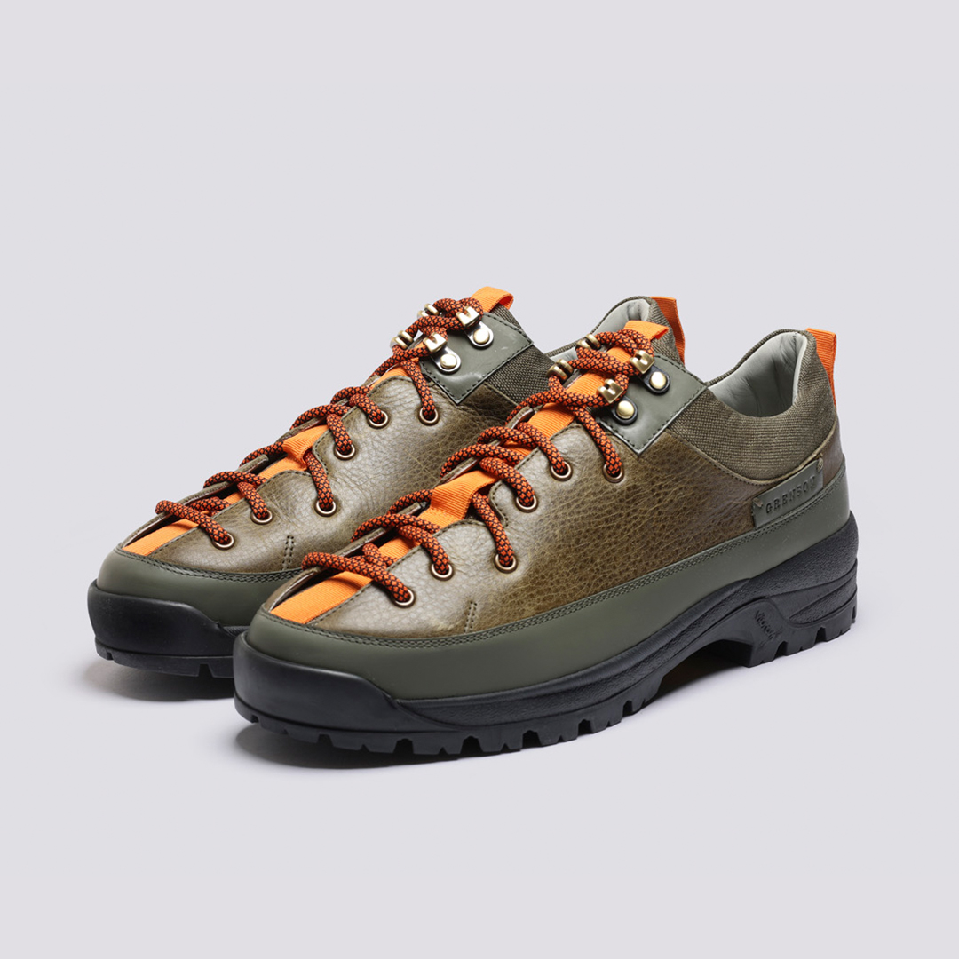 115242_sneaker70_1x1__93646.